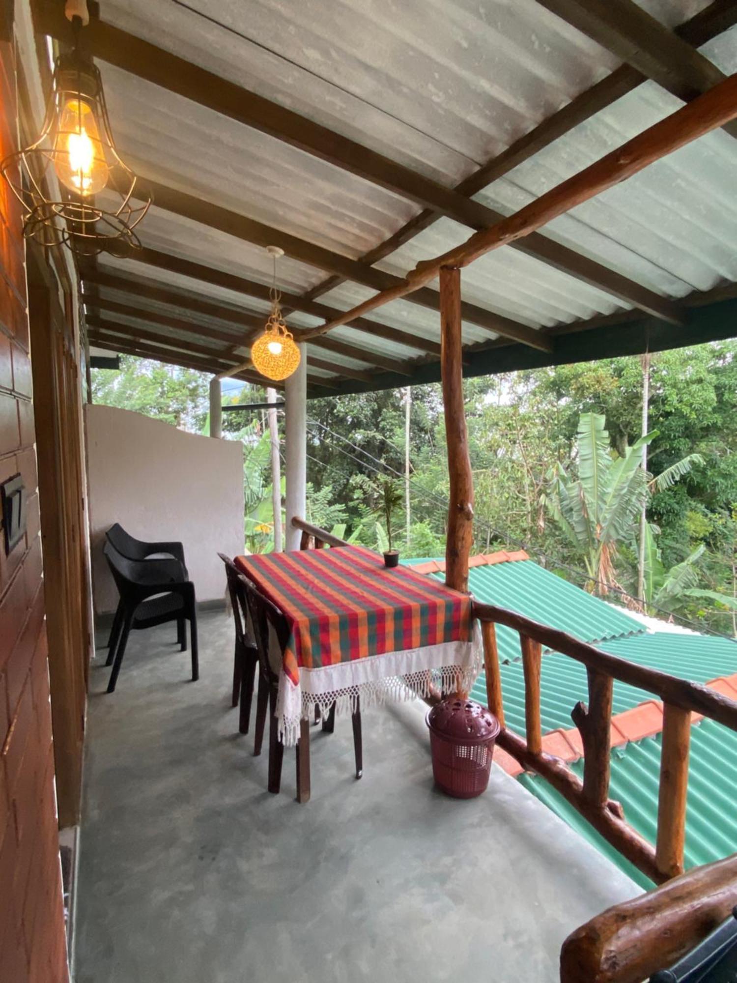 Cozy Homestay Waterfall Road เอลลา ภายนอก รูปภาพ